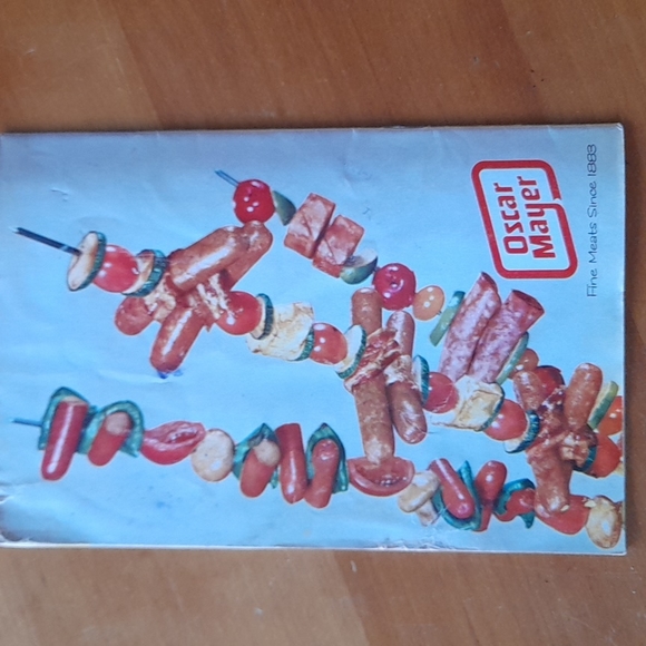 Oscar Meyer Cook-Out Fun cookbook - Picture 3 of 3